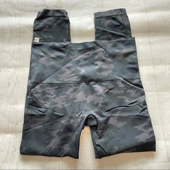 Spanx look at me now leggings in black Camo Sz m - Picture 5 of 5
